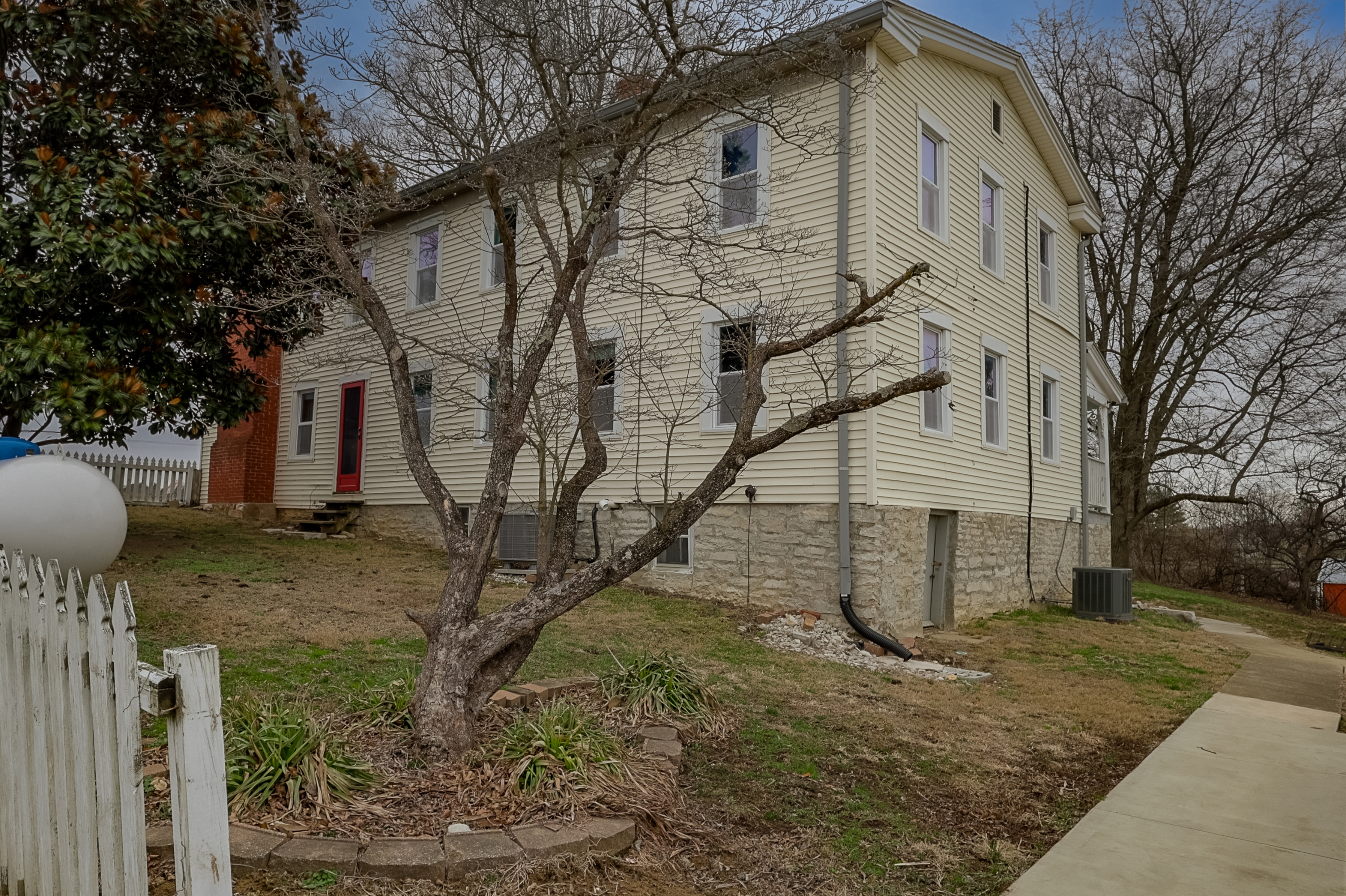 Property thumbnail image